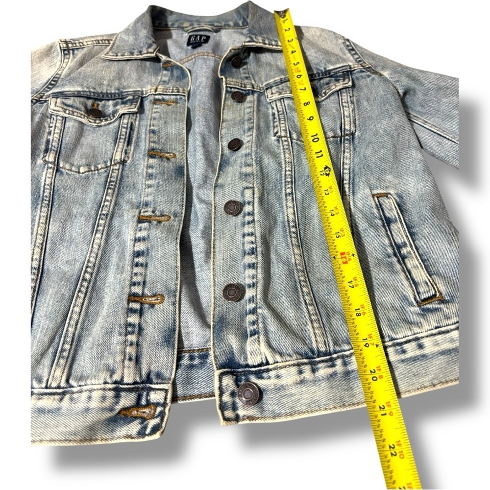 Gap Classic Light Blue Button Front Closure Denim Jacket - Picture 9 of 16